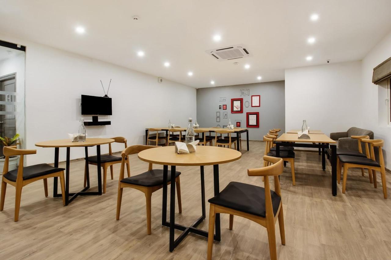 Oyo Townhouse 600 Gangothri Ξενοδοχείο Secundurabad Εξωτερικό φωτογραφία