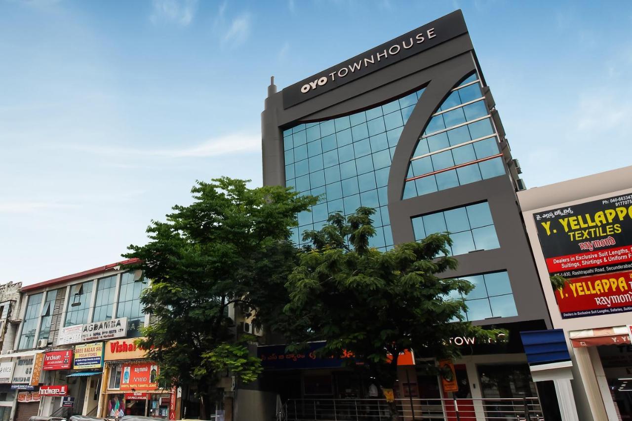 Oyo Townhouse 600 Gangothri Ξενοδοχείο Secundurabad Εξωτερικό φωτογραφία