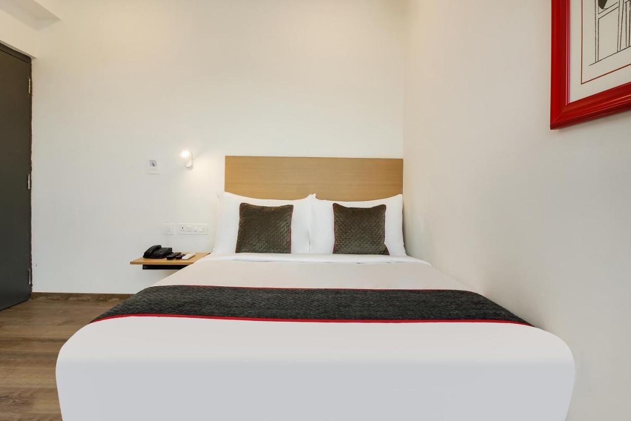 Oyo Townhouse 600 Gangothri Ξενοδοχείο Secundurabad Εξωτερικό φωτογραφία