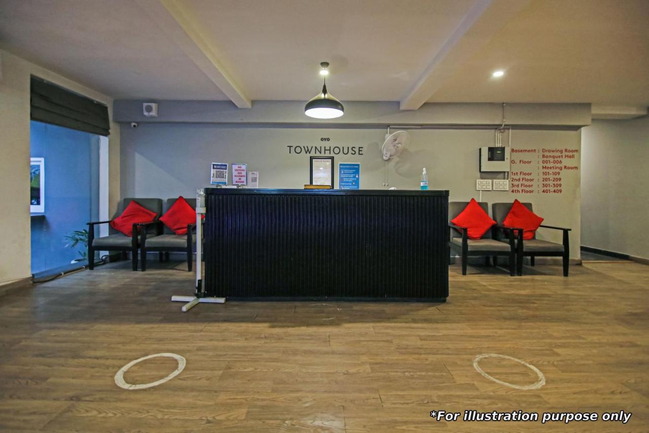 Oyo Townhouse 600 Gangothri Ξενοδοχείο Secundurabad Εξωτερικό φωτογραφία